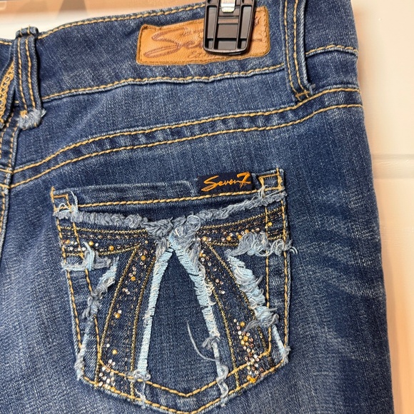 Seven for All Mankind Ladies Embellished Pocket Jeans, Size 29", EUC - Picture 1 of 11